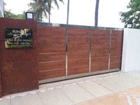 स्लाइडिंग गेट