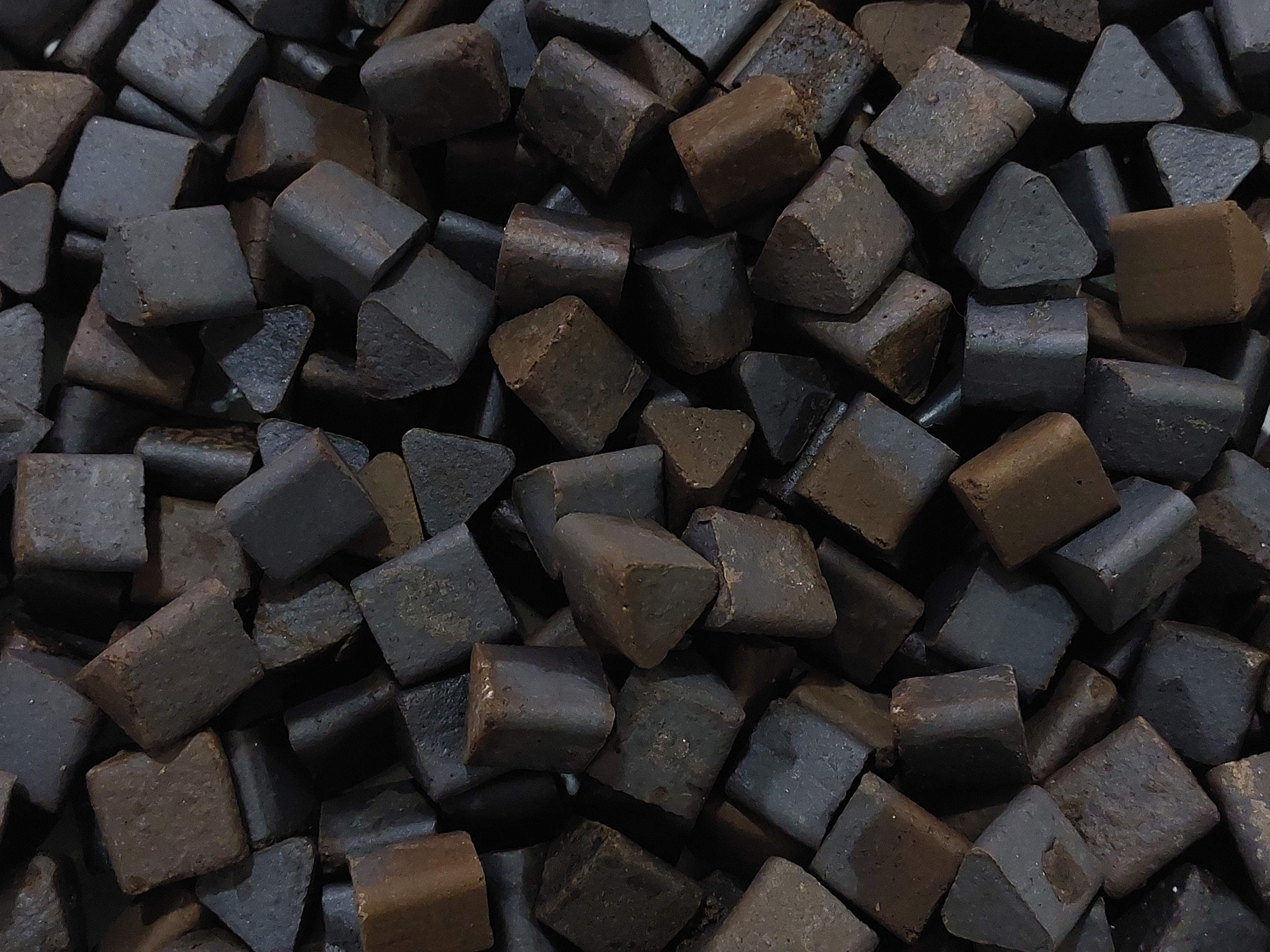 Ceramic Deburring Polishing Media - Color: Grey