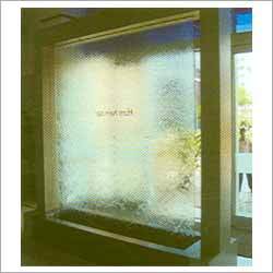 ग्लास वॉटर स्क्रीन