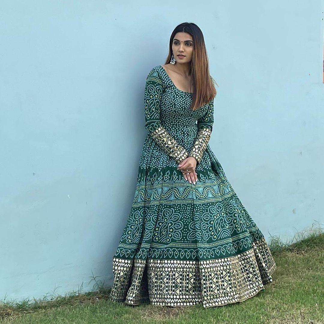 All Season Designer Party Wear Gown