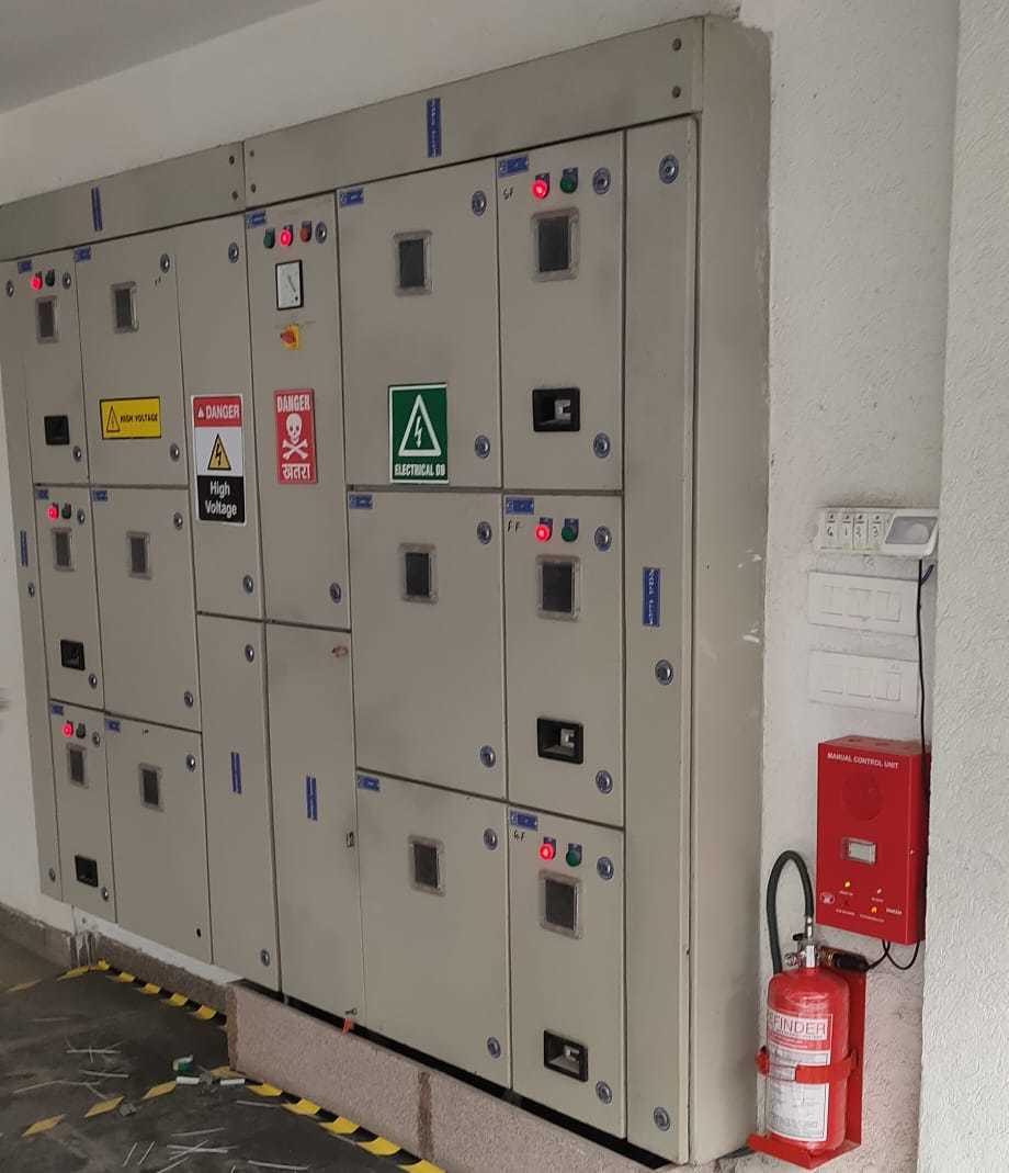 Novec 1230 Fire Suppression System - Metal Alloy, 0.3x0.3x0.6 Meter Size, Red Color | Automatic Detection, Zero Ozone Depletion, 12 Months Warranty