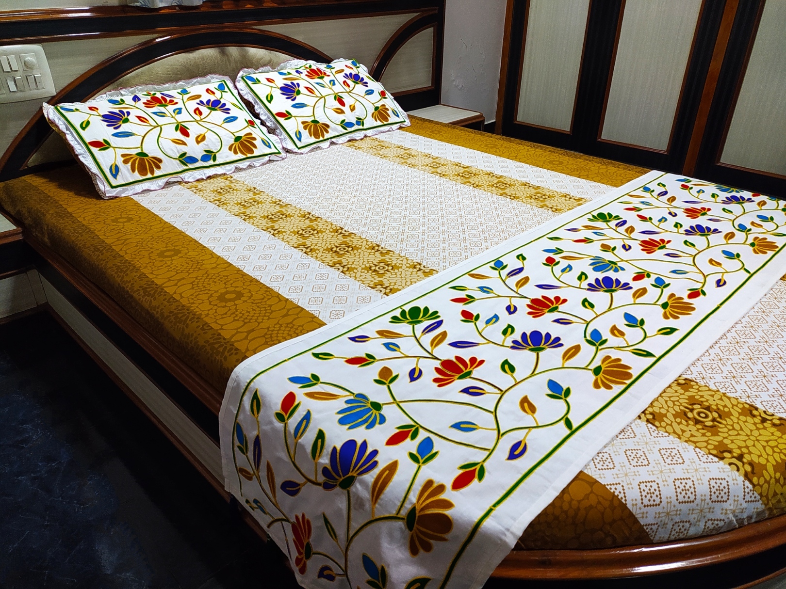 Decorative Designer Toran - Color: Multicolor