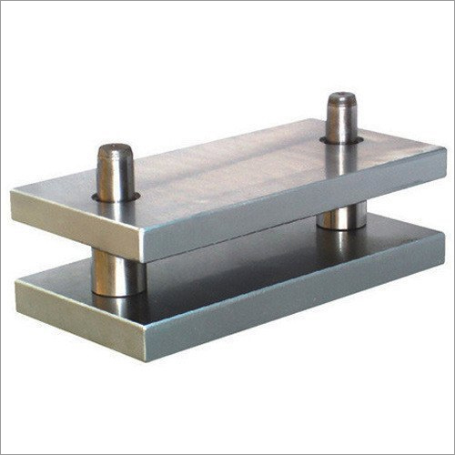 Center Pillar Die Set - M.s., 100x100 - 600x1000 Mm | Precisely Engineered For Press Tools And Customized Applications