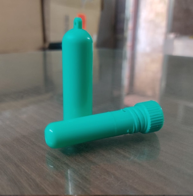 Vicks Inhaler - Plastic, 3x1cm, Green/white/yellow | Easy Application, Menthol Vapors, Portable Relief, Quick Relief, Soothing Effect