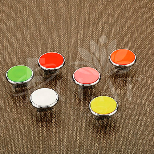 क्रोम और मैट फिनिश जिंक डोर नॉब