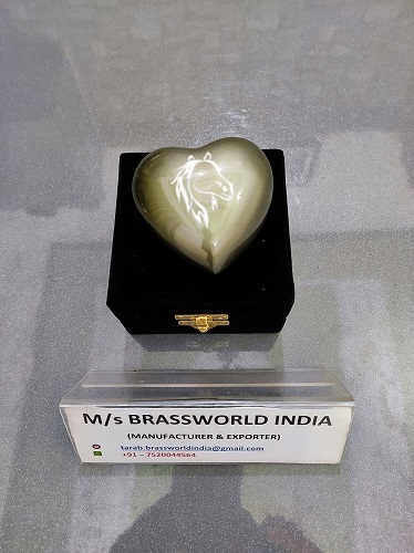 Hand Painted Pet Paw Walking On Heart Keepsake Pet Cremation Urn Funeral Supplies