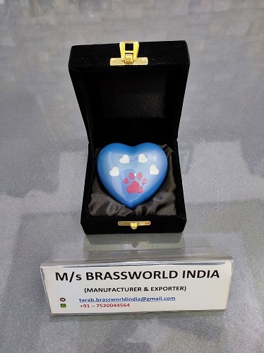 Hand Painted Pet Paw Walking On Heart Keepsake Pet Cremation Urn Funeral Supplies