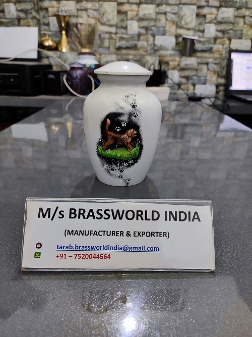 Dog Hand Painted In Grass Aluminum Pet Cremation Urn Funeral Supplies