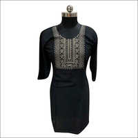 वॉशेबल लेडीज़ रेयॉन ब्लैक न्यू एम्ब्रॉयडरी कुर्ती पलाज़ो के साथ