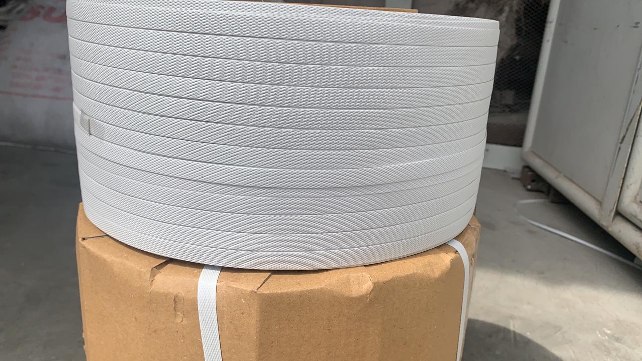 Pp Strapping Roll - Durable Polypropylene Material , Ideal For Tensioning And Securing Packages