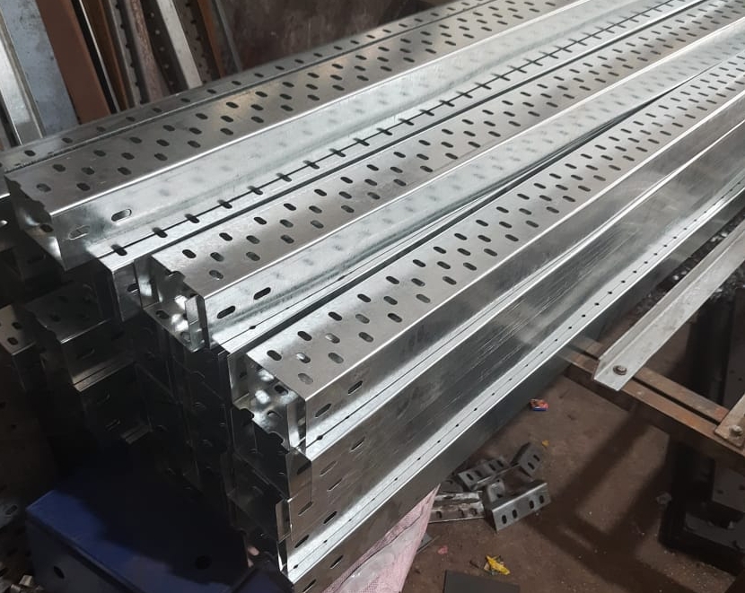 Gi Cable Tray - Hot Dip Galvanized, Min Width 50mm, Max Width 1200mm, 1.6mm Thickness, Side Rail Height 25mm, Perforated Design