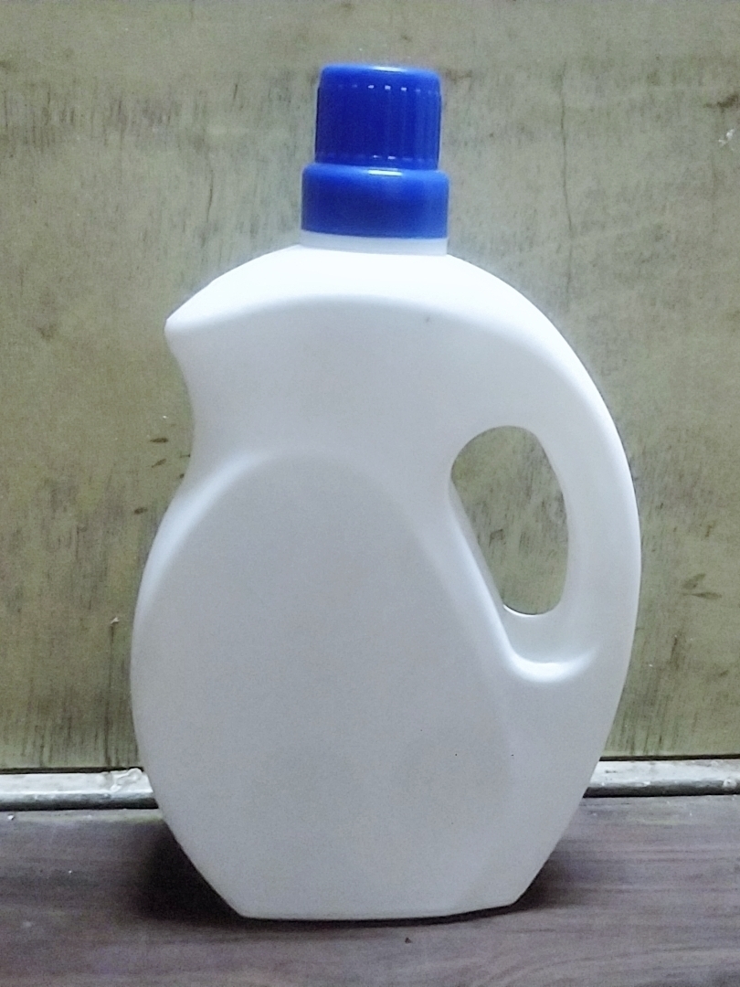 1 Litter Liquid Detergent Bottle - Plastic Material, 1l Size, White Color | Screw Cap Sealing For Chemical & Pharmaceutical Use