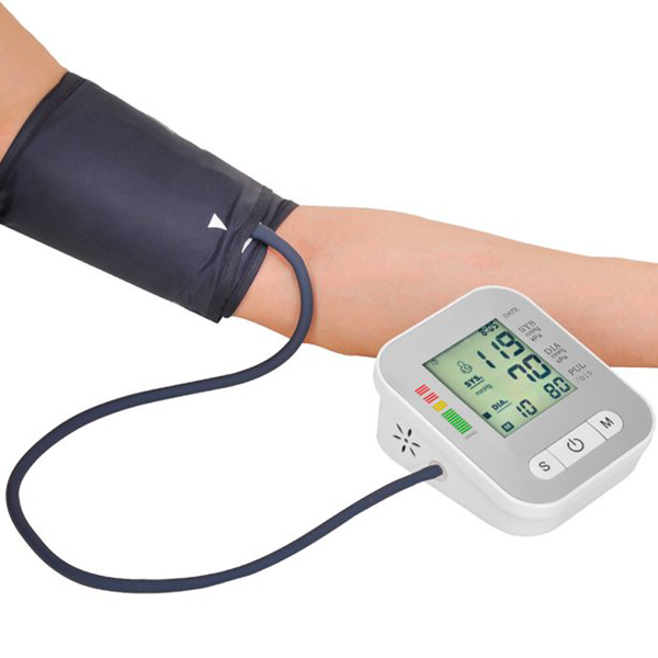 Fully Automatic Blood Pressure Moniter Dimension(l*w*h): 18.6 X 11.1 X 12.5 Cm  Centimeter (Cm)