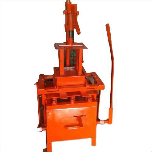 Fly Ash Brick Making Machine - Mild Steel, Color Coated Finish, 300 Bricks/Hr Capacity | Manual Operation, Industrial Use