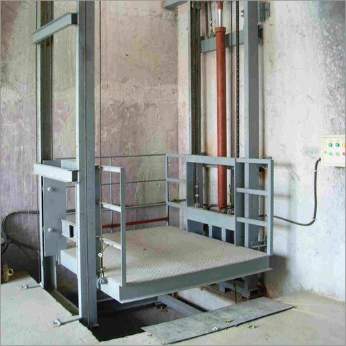 औद्योगिक कार्गो लिफ्ट