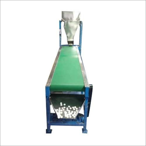 Flat Belt Conveyor - Mild Steel, Heat Resistant | Durable Structure for Bulk Item Conveying
