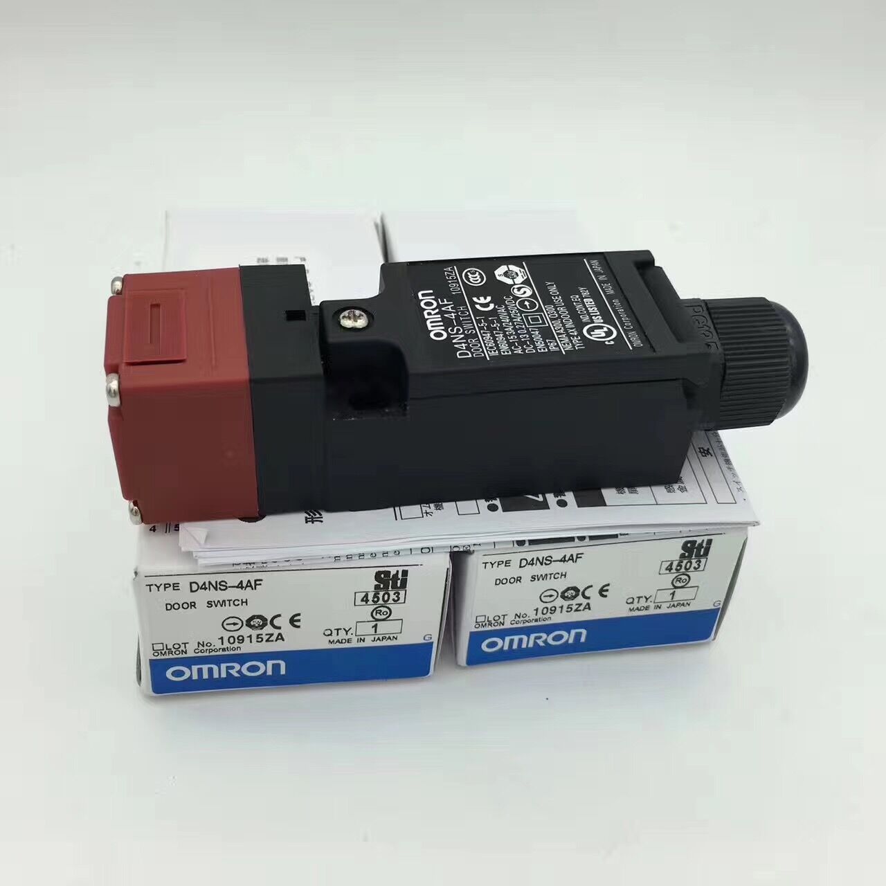Omron Safety Door Switch D4ns-1af 1no Plus 1nc - Contact Resistance: B300
