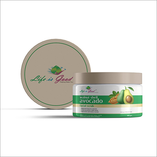 वॉलनट शेल एवोकैडो फेशियल स्क्रब का उपयोग करना सुरक्षित है