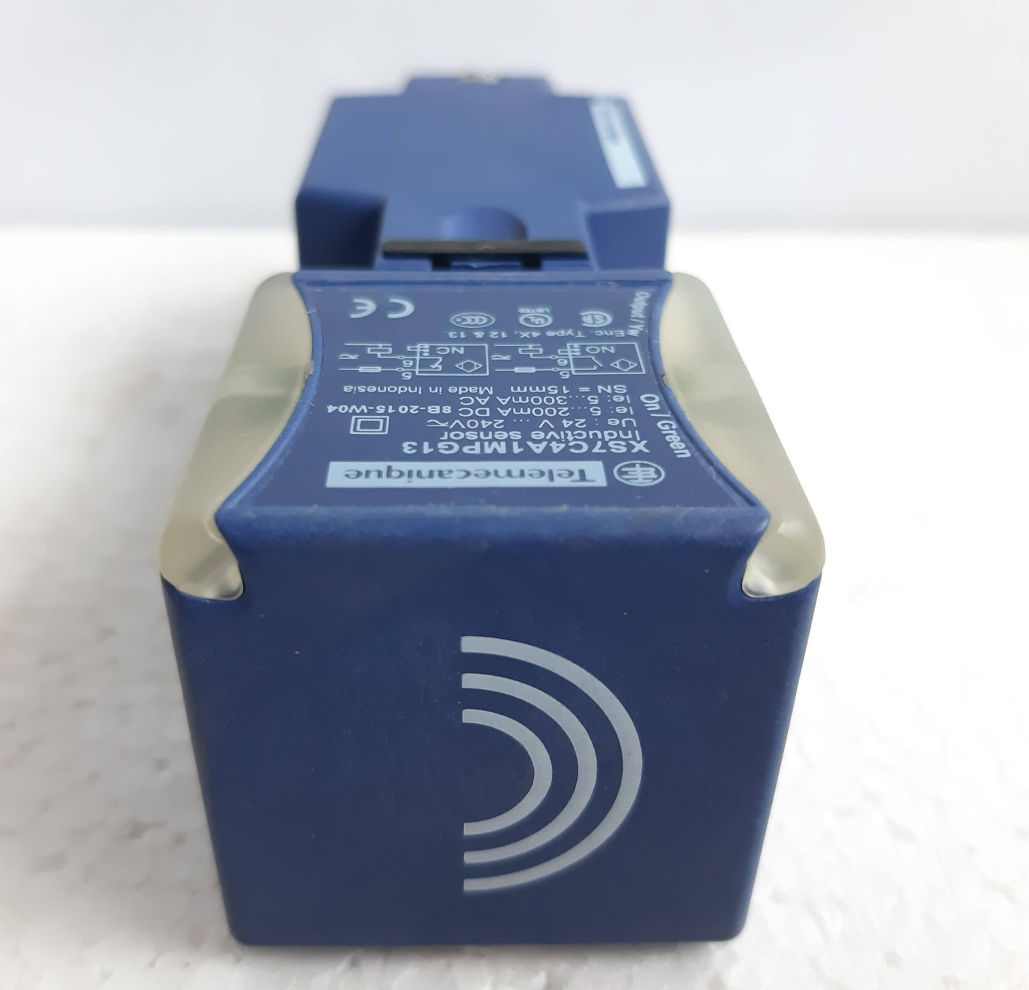 Telemecanique Xs7c4a1mpg13 Inductive Proximity Switch