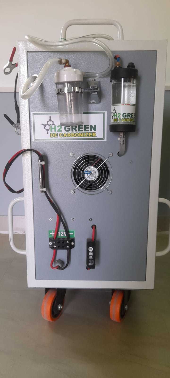 Grey Dp 3300 Decarbonizer Machine