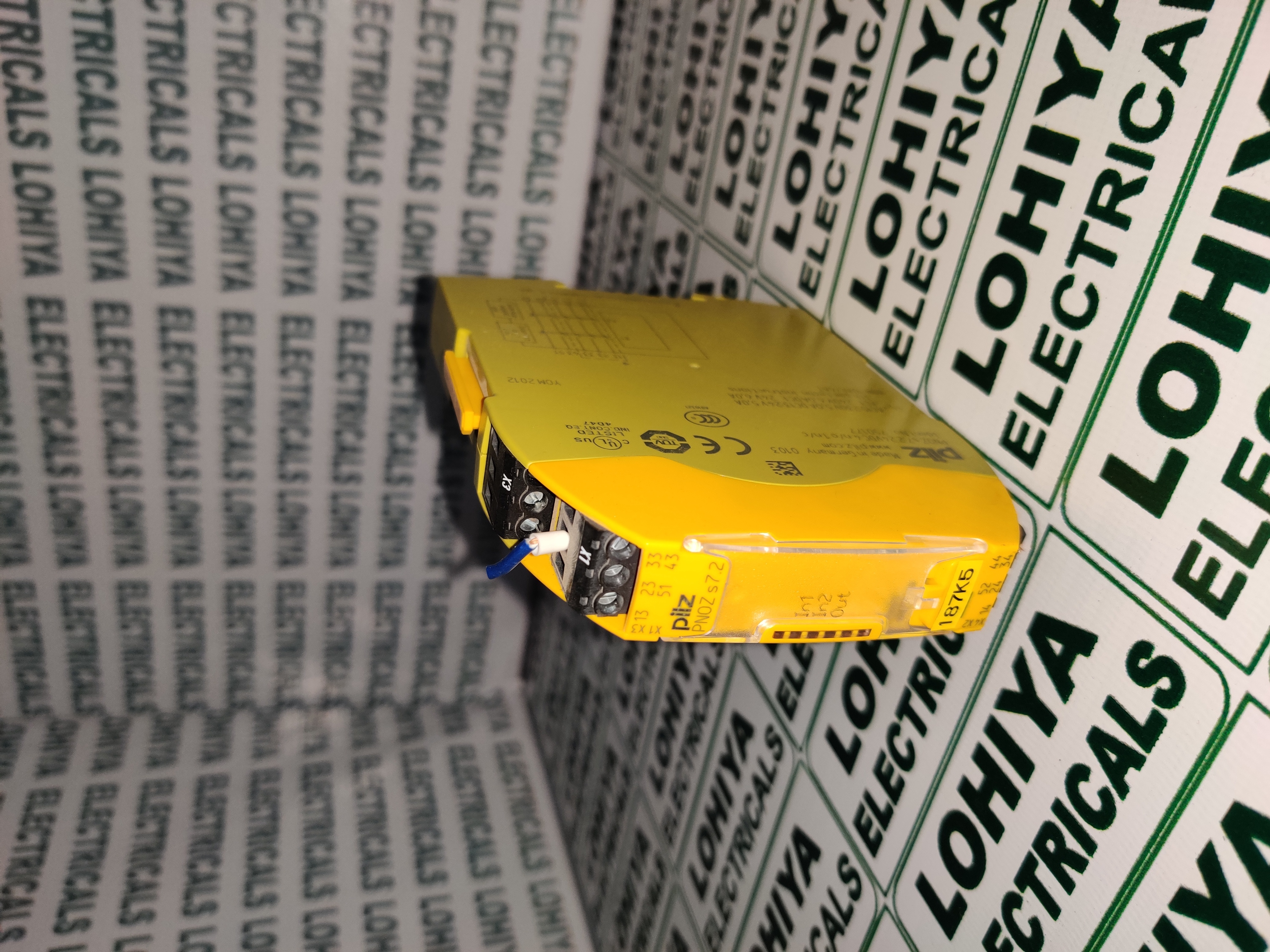 Pilz Pnoz S7.2 Safety Relay