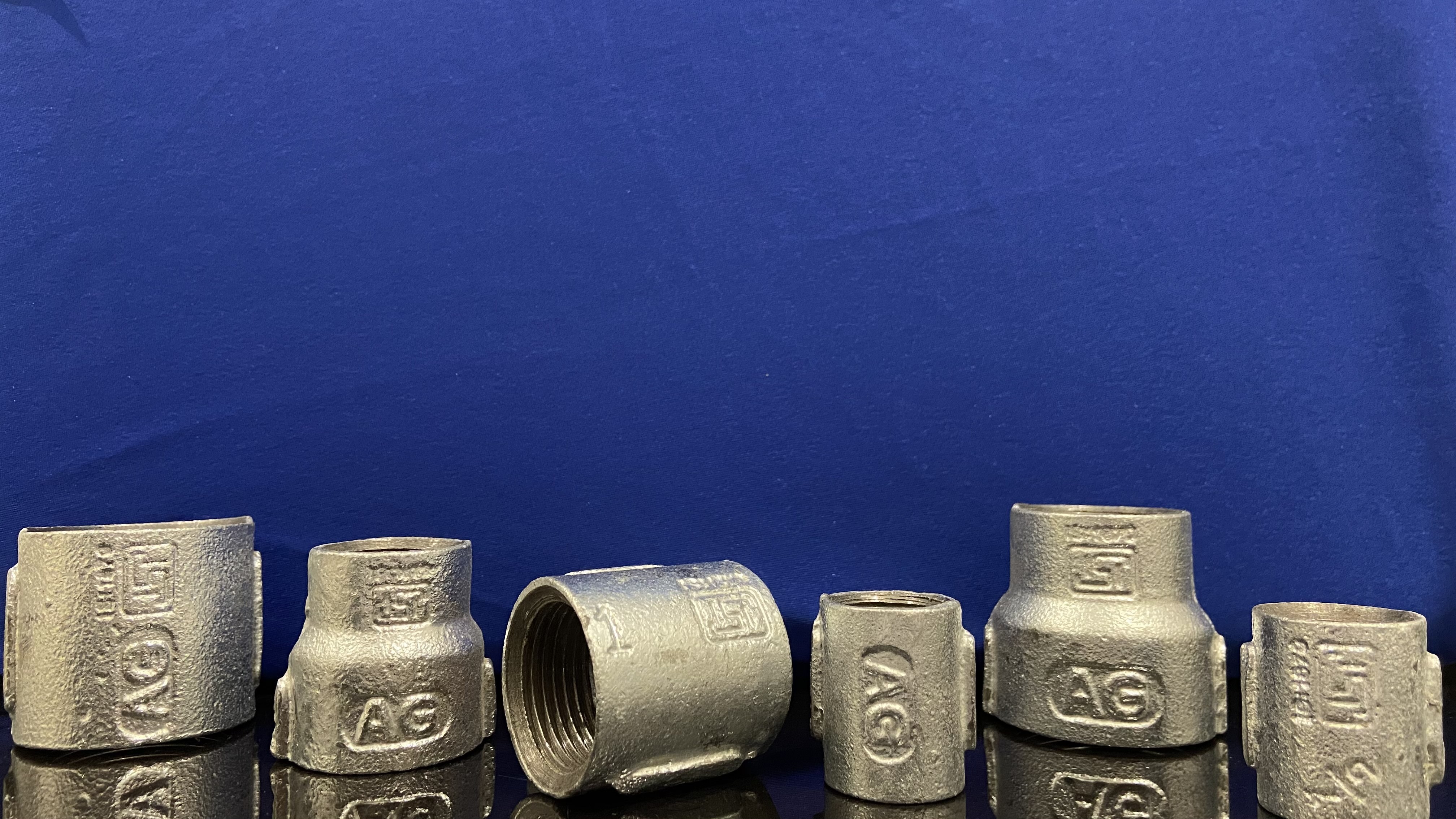Gi Socket - Zinc Coated G.i Pipe Fitting, 1/2" To 6" Size , Isi Marked, Male Connection, Galvanized Finish, Round Shape, Durable Iron Material