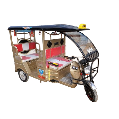 Classic Open Battery Operated Rickshaw - 2.8m X 1.0m X 1.8m Dimensions, 25 Km/h Max Speed, 400 Kg Load Capacity, 1250 W Motor Power, >80 Km Range, 6 Month Warranty