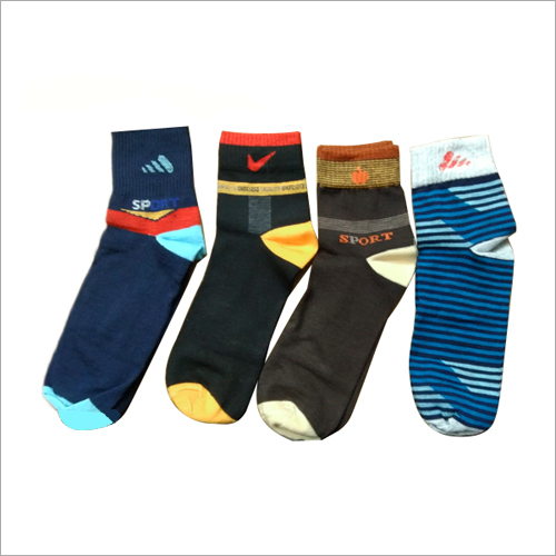 पुरुषों के मल्टी कलर एंकल सॉक्स में उपलब्ध