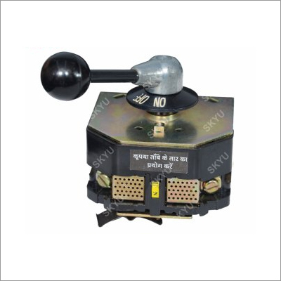  63 ए चेंजओवर स्विच 