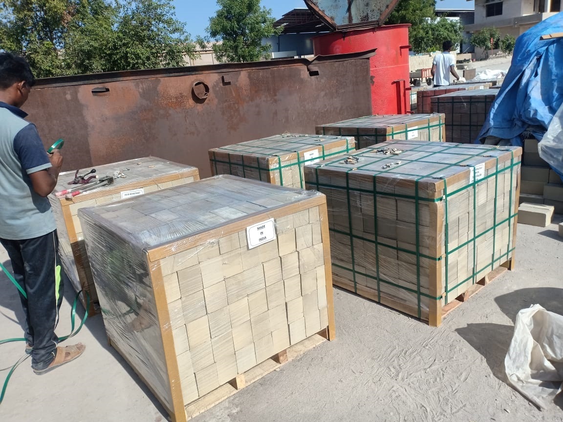 Acid Resistant Brick - Red Shale Clay, Rectangular Yellow Design | High Chemical Resistance, Low Absorption, Customized Sizes Available