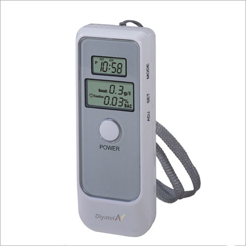 White Non Contact And Dual Lcd Display Digital Alcohol Tester