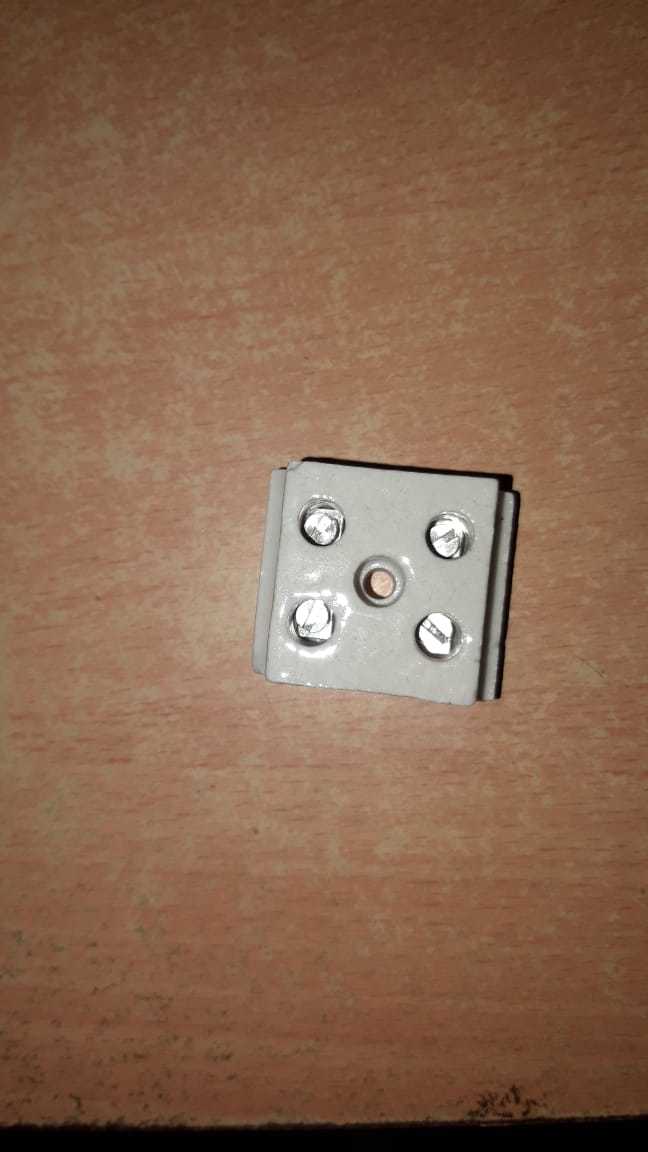 Strip Connector - Durable Plastic Material, Standard Size, Versatile Connectivity Solutions - Ideal For Wiring Needs