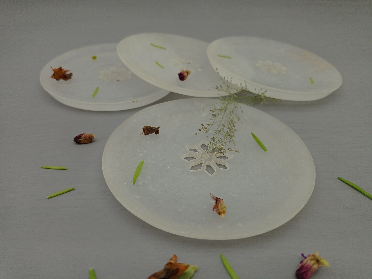Round Alabaster Coaster Ii Model No. 200 Ii White Color