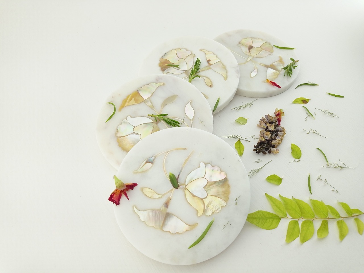 Round Marble Coaster Ii Model No. 256 Ii White Color