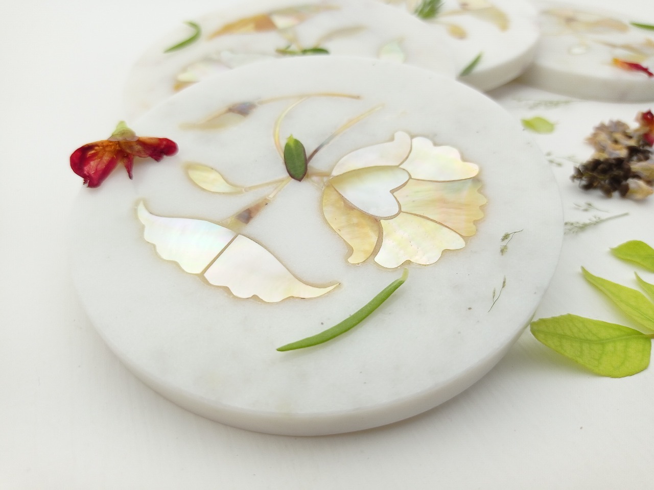 Round Marble Coaster Ii Model No. 256 Ii White Color