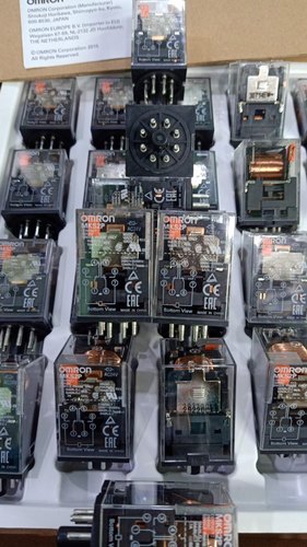 MKS2P/24VAC, ओमरॉन 10A, 8 पिन राउंड, 2NO और 2NC, प्लग इन रिले