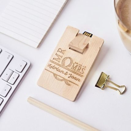 Wooden Card Shape Pendrive