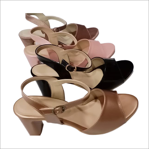 लेडीज़ मॉडर्न डिज़ाइन सैंडल हील साइज़: हाई हील