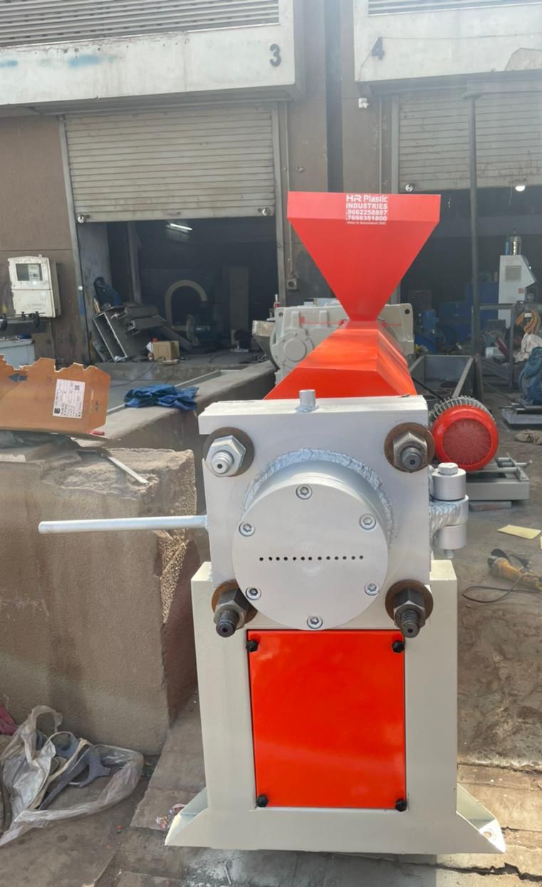 Plastic Recycling Plant - Mild Steel, 30hp Power, 100kg/hr Capacity | Automatic Operation, Plc Control, Color Coated Finish