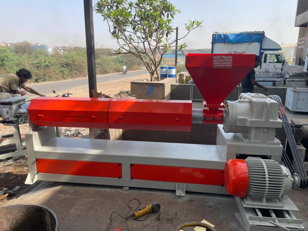 Plastic Recycling Plant - Mild Steel, 30hp Power, 100kg/hr Capacity | Automatic Operation, Plc Control, Color Coated Finish