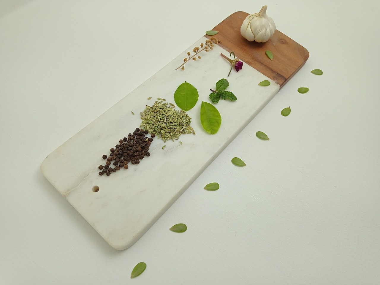 Rectnagle Marble Wood Chopping Board Ii Model No 9 Ii White  Brown Color