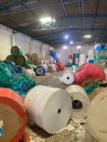 White Top Liner Paper - Wood Pulp Material, All Sizes | 50-300 GSM, Smooth Texture, One Side White, One Side Brown, 3 Inch Core