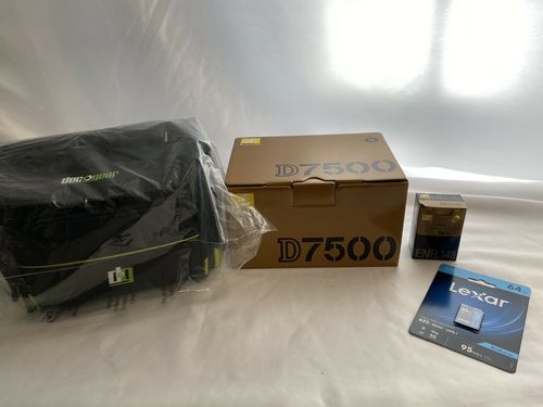 Nikon D7500 20.9mp Dx-फॉर्मेट Cmos सेंसर डिजिटल Slr कैमरा बॉडी बंडल शेल्फ लाइफ: 12 महीने