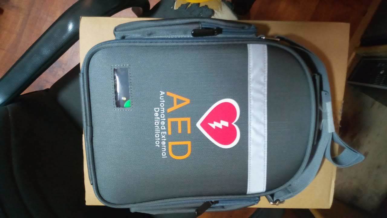 Aed 7000 - 370x280x350 Mm, Yellow | Portable, Lightweight 4 Kg, Easy Two-button Operation, Automatic Ecg Analysis, Enhanced Defibrillation Success Rates