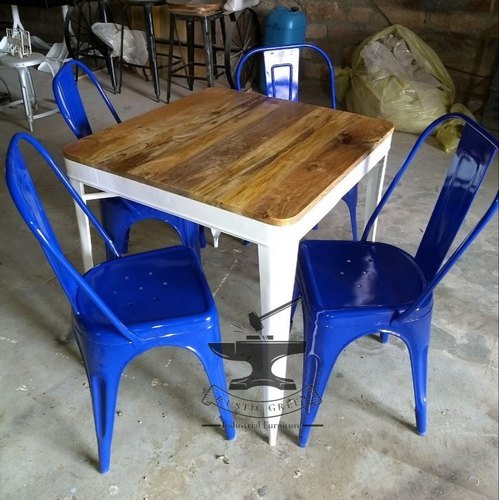 Metal Cafeteria Chair - Durable Metal Design, Available In Vibrant Colors
