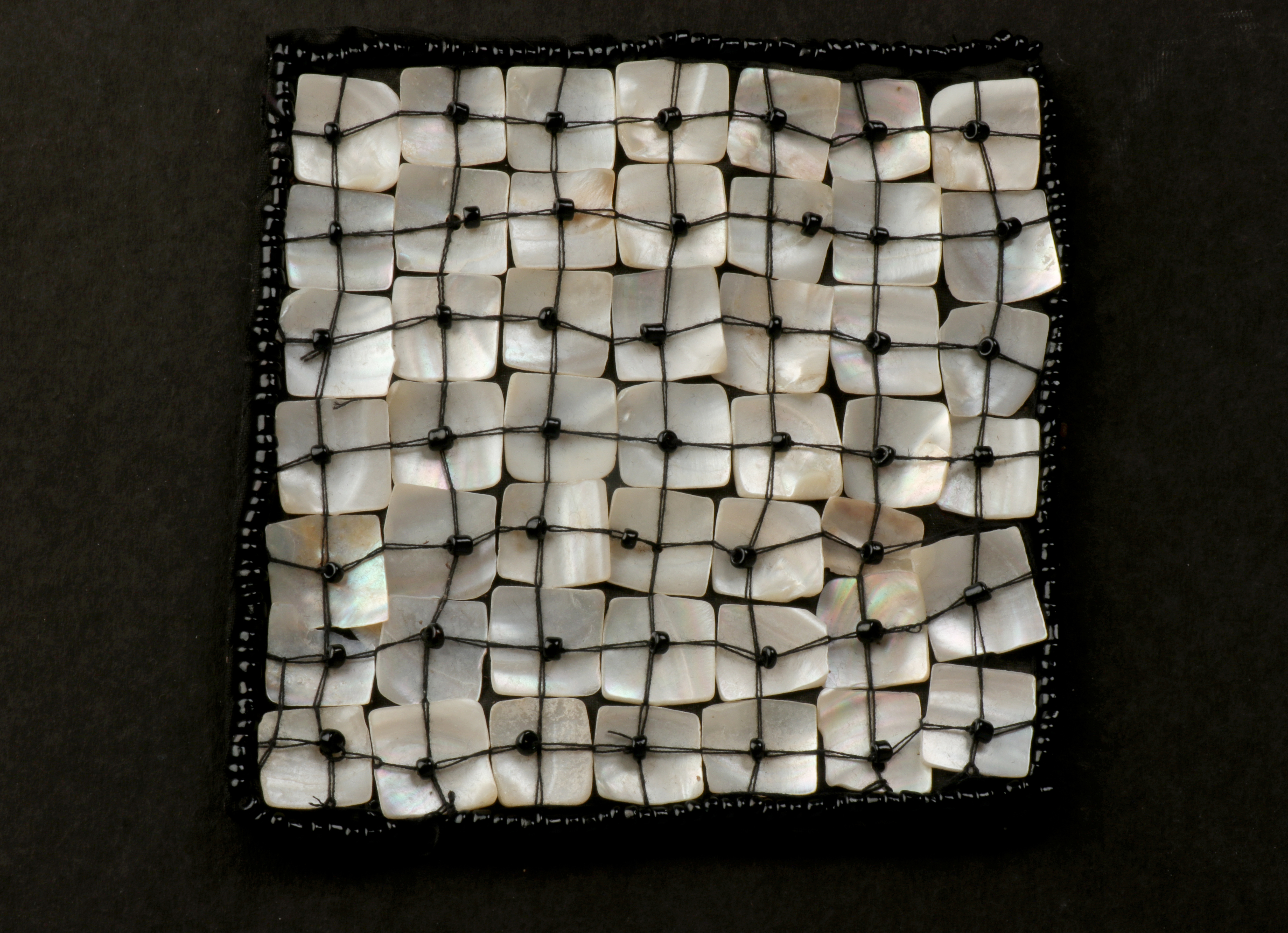 Silver Fancy Sqaure Mop Beads Coaster