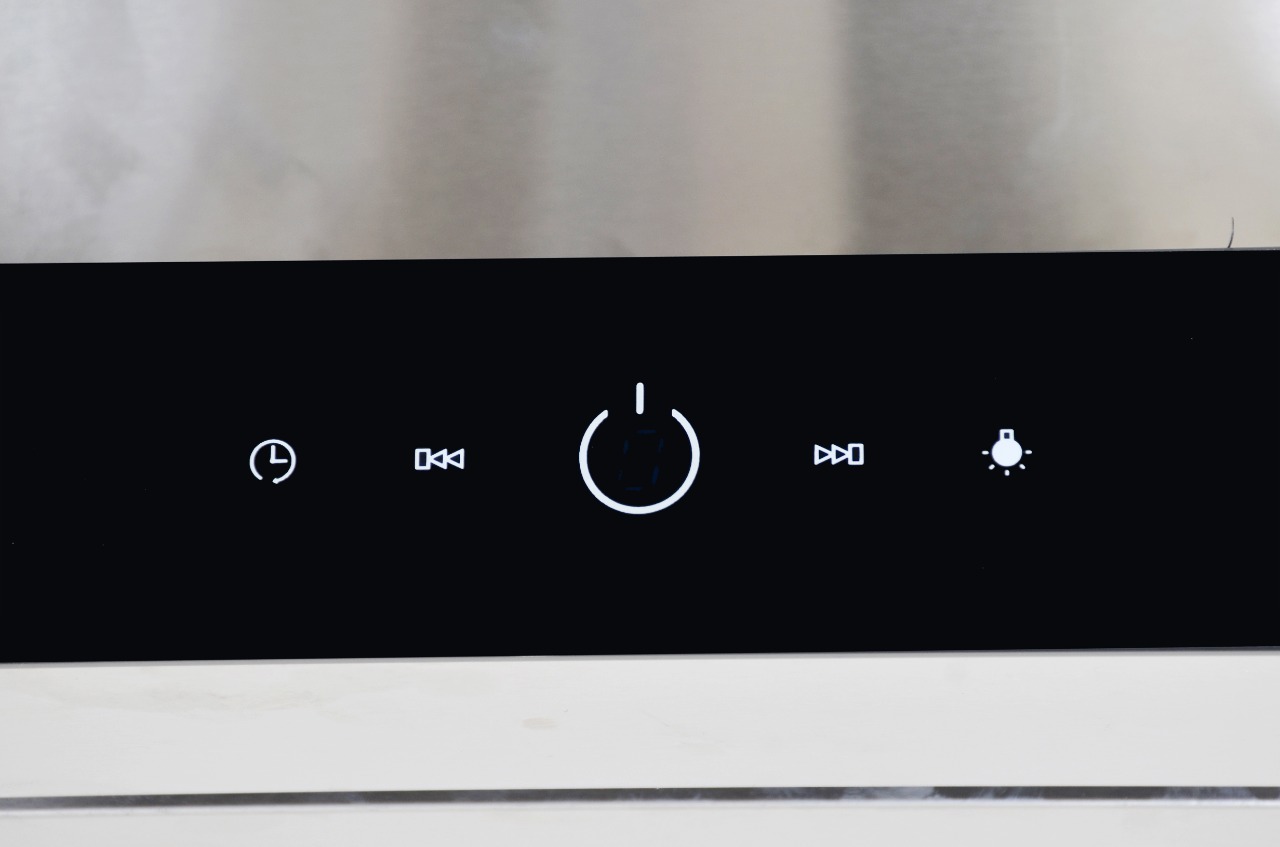 Kitchen Chimney - Stainless Steel, 3 Feet Size | 1900 M3/hr Suction Power, Digital Touch Control, Wall Mounted, 54 Db Noise Level