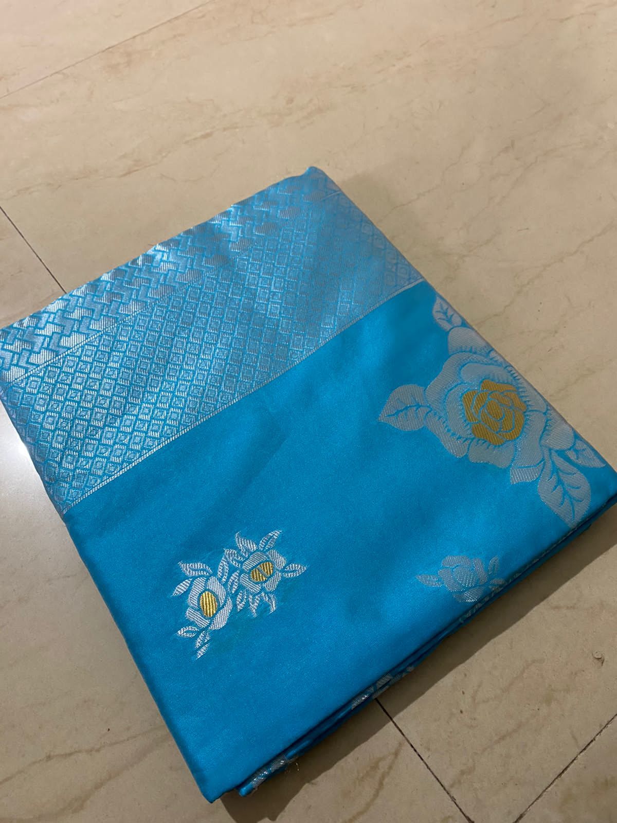 Ladies Saree - Customized Material, Printed Pattern | Breathable, Washable, All Season Wear