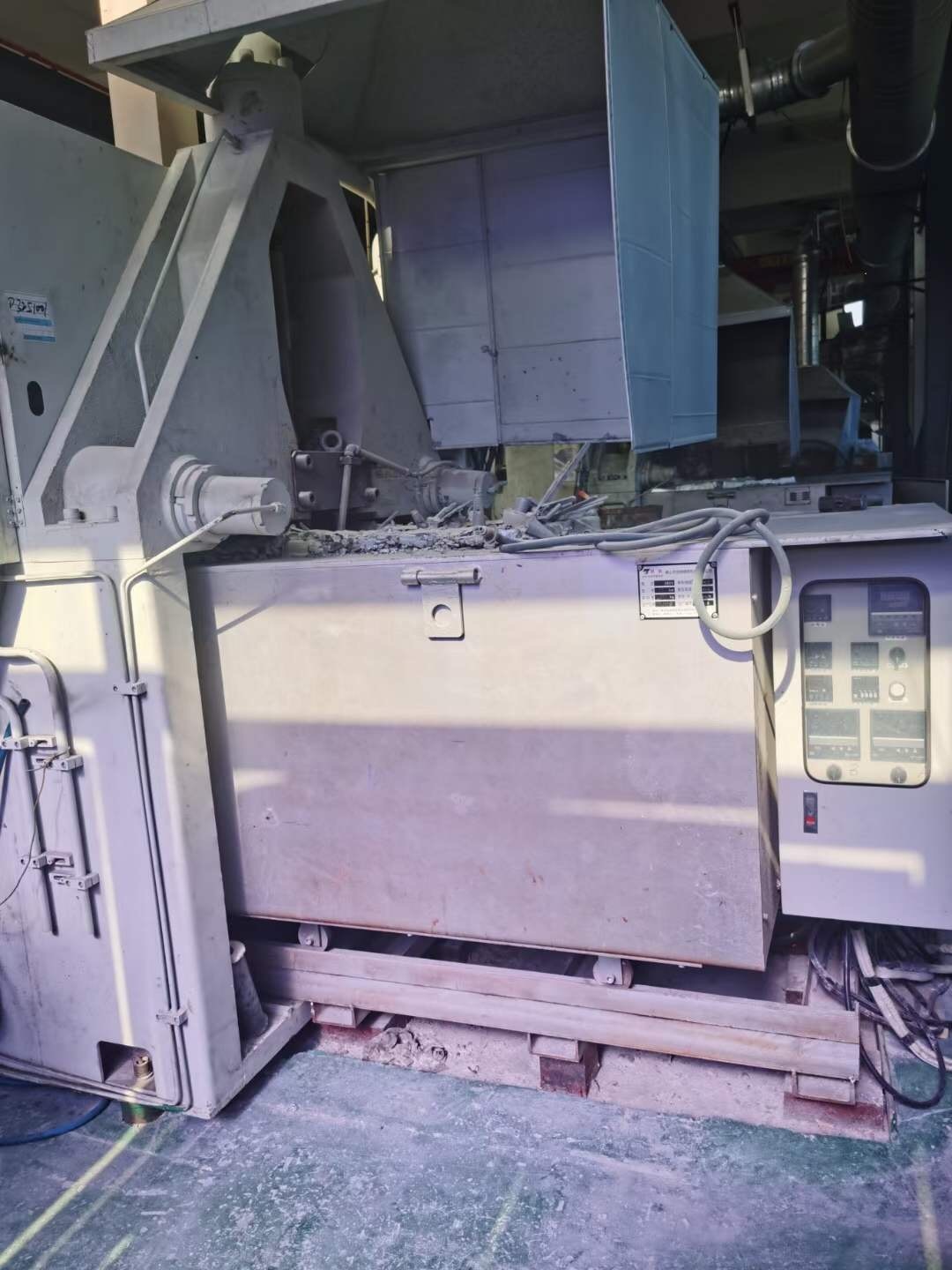 Blue Used Yizumi 400t Hot Chamber Die Casting Machine