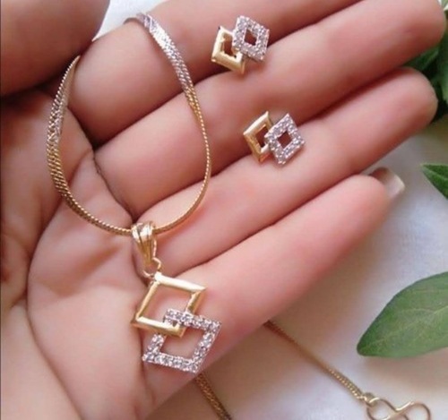 Real Diamond Pendant Set Diamond Carat Weight: 0.60 Carat
